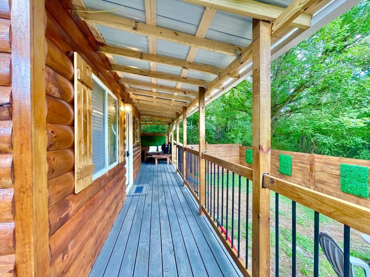 New Tiny Cabin Hot Tub Firepit Fenced Yard Sevierville Exterior foto